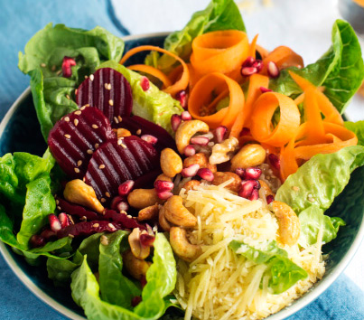 ENSALADA  DE REMOLACHA  CON FRUTOS SECOS